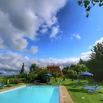 With Pool, Views